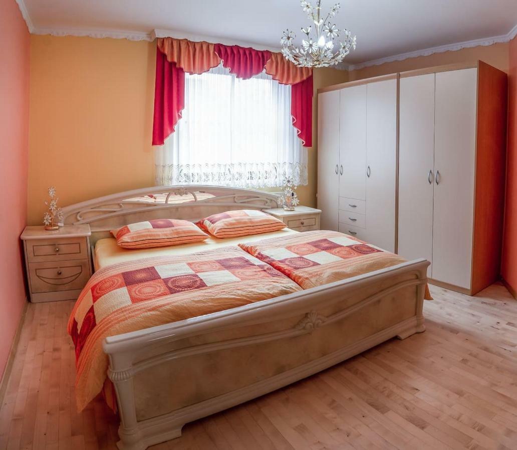 Apartma Ajda Komenda Exteriér fotografie